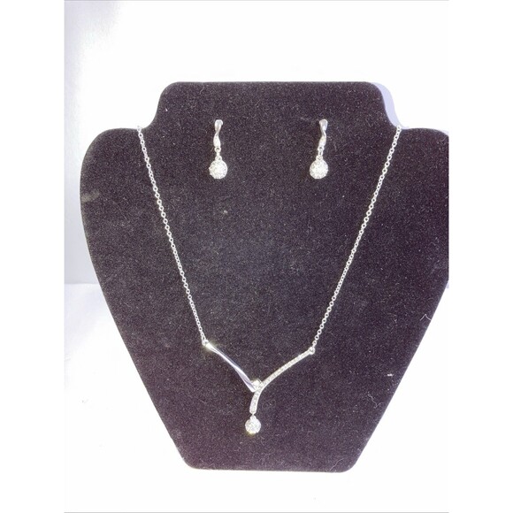 Avon Sparkling 3-Piece Gift Set Silvertone Free Shipping - Picture 4 of 6